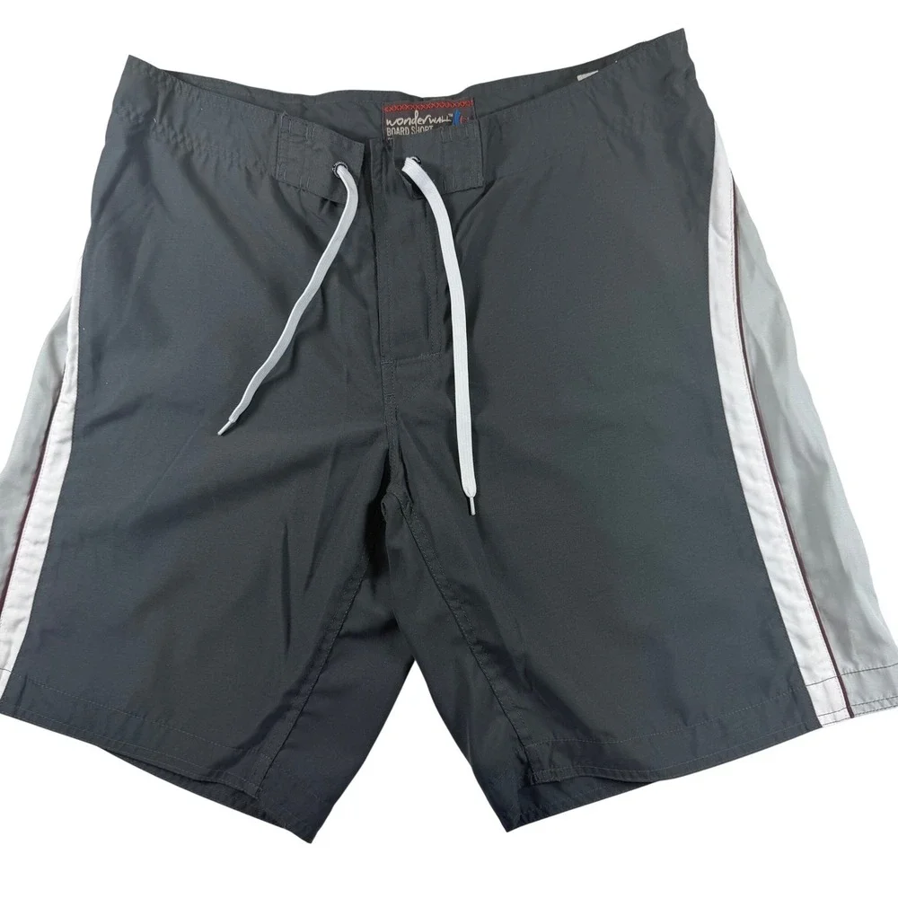 Wonderwall Mens Board Shorts 34 Gray White Striped Swim Trunks 2320-650500-377